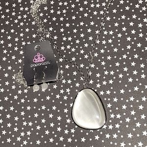 Paparazzi white moonstone